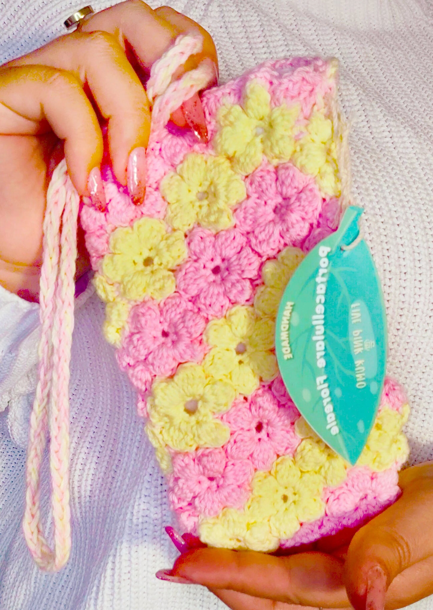 Borsa Portacellulare Uncinetto Handmade Custodia per Smartphone Porta Telefono con Fiori Pochette Artigianale Donna Accessorio Fatto a Mano (Copy) (Copy)