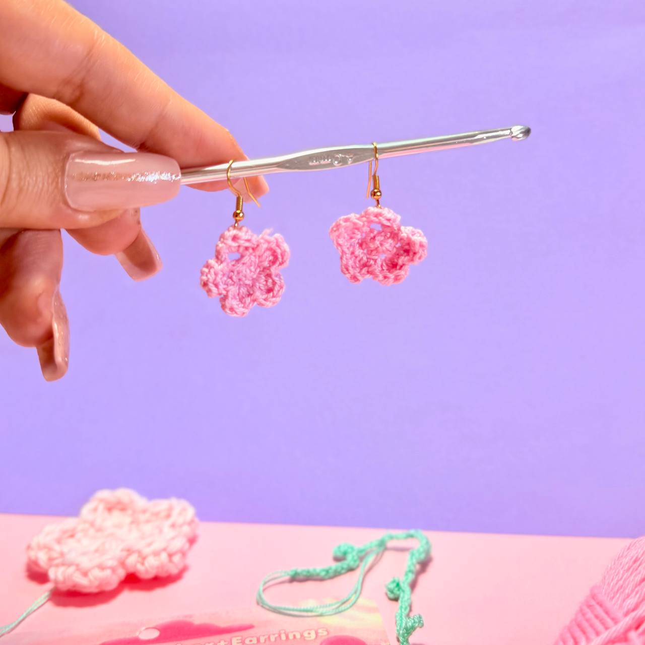 Orecchini Fiorellino Uncinetto Rosa – Acciaio Inossidabile Handmade