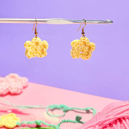 Set Choker + Orecchini Fiorellino Uncinetto Giallo – Acciaio Inossidabile Handmade