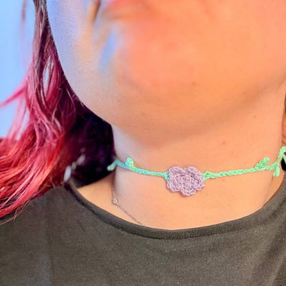 Set Choker + Orecchini Fiorellino Uncinetto Lilla – Acciaio Inossidabile Handmade