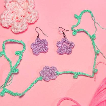 Set Choker + Orecchini Fiorellino Uncinetto Lilla – Acciaio Inossidabile Handmade