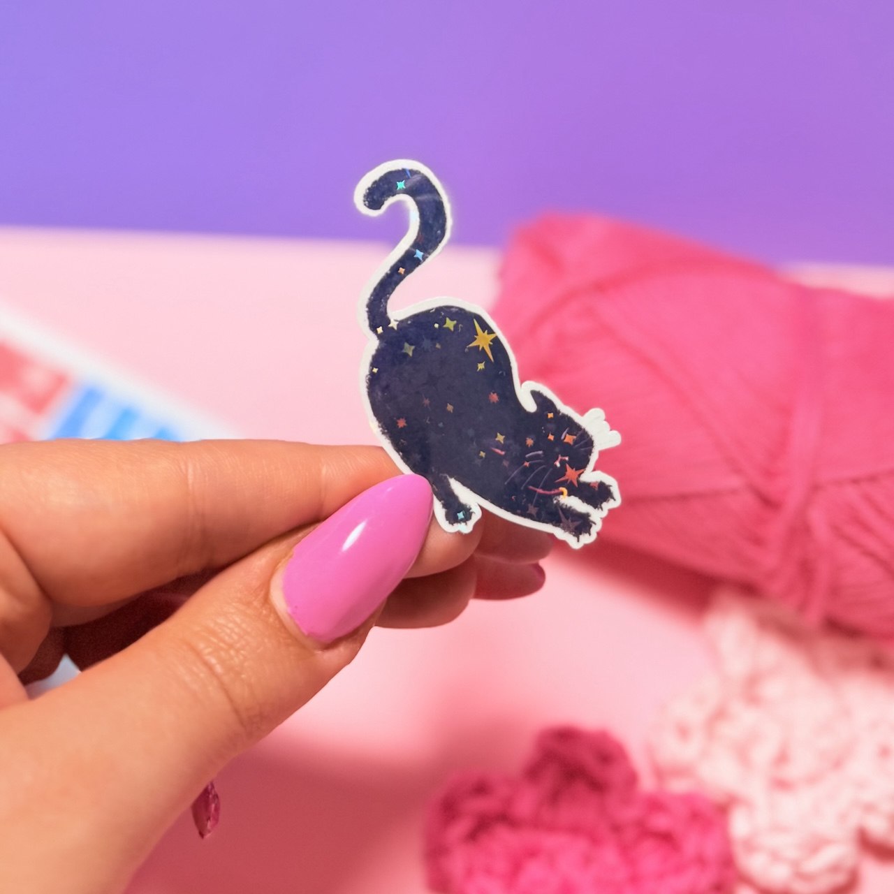 Sticker Olografico Gatto Nero che si Stiracchia Kawaii Handmade